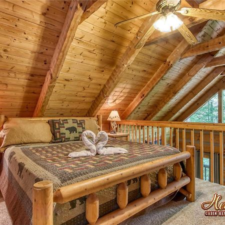 Cozy Mountain Hideaway Villa Gatlinburg Room photo