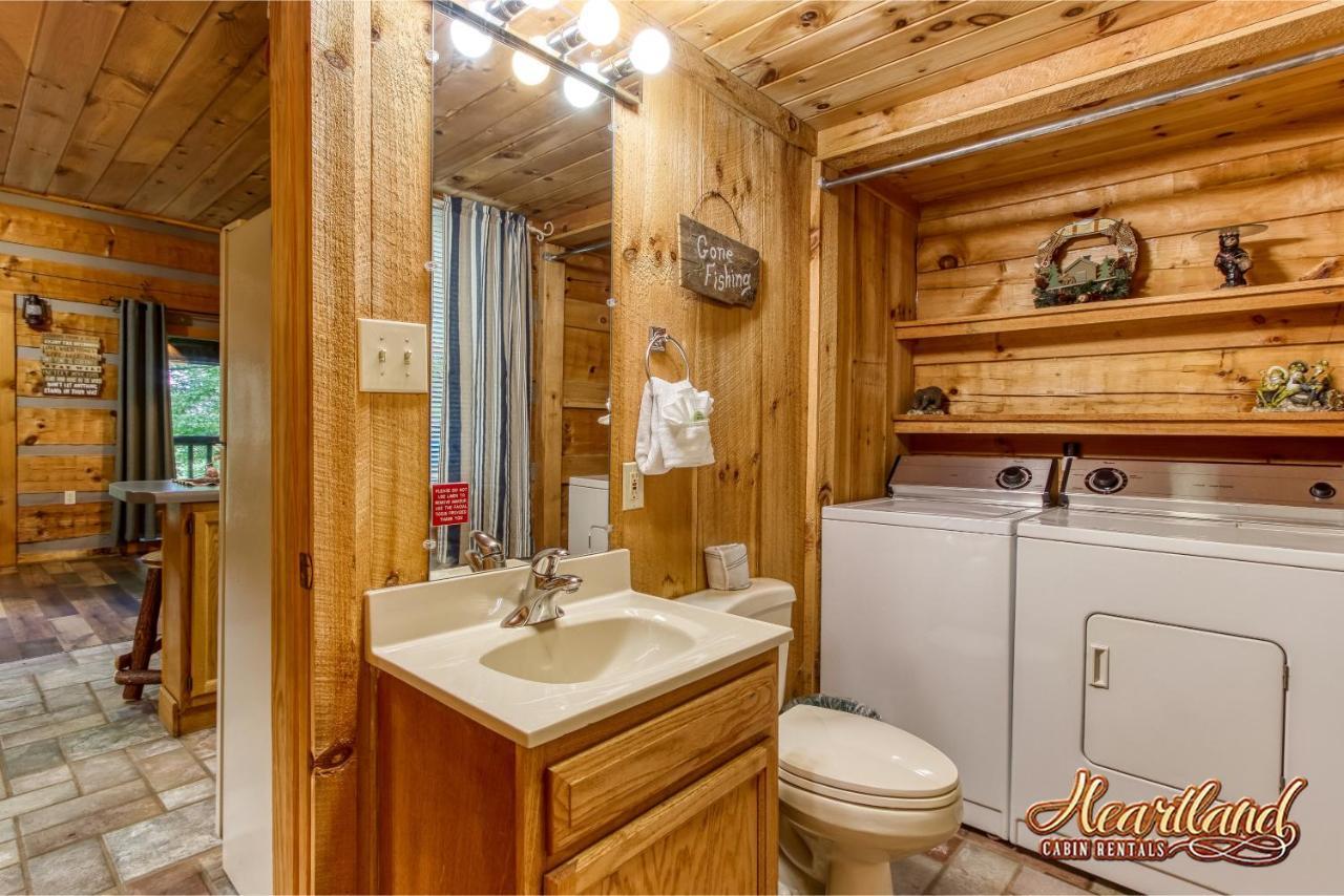 Cozy Mountain Hideaway Villa Gatlinburg Exterior photo