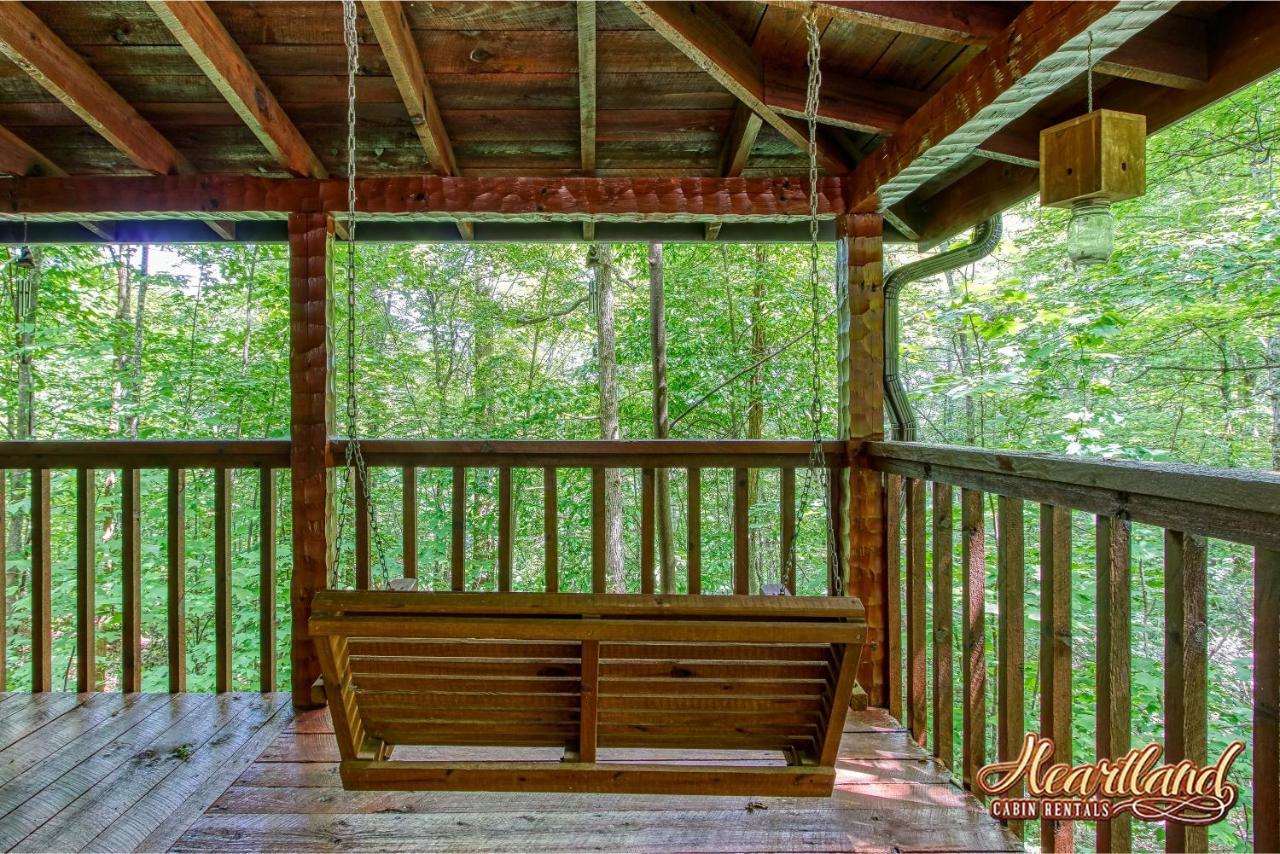 Cozy Mountain Hideaway Villa Gatlinburg Exterior photo